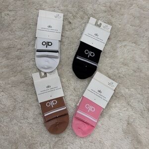 ALO Yoga Women's Athletic Socks Set- White, Black, Brown, Pink